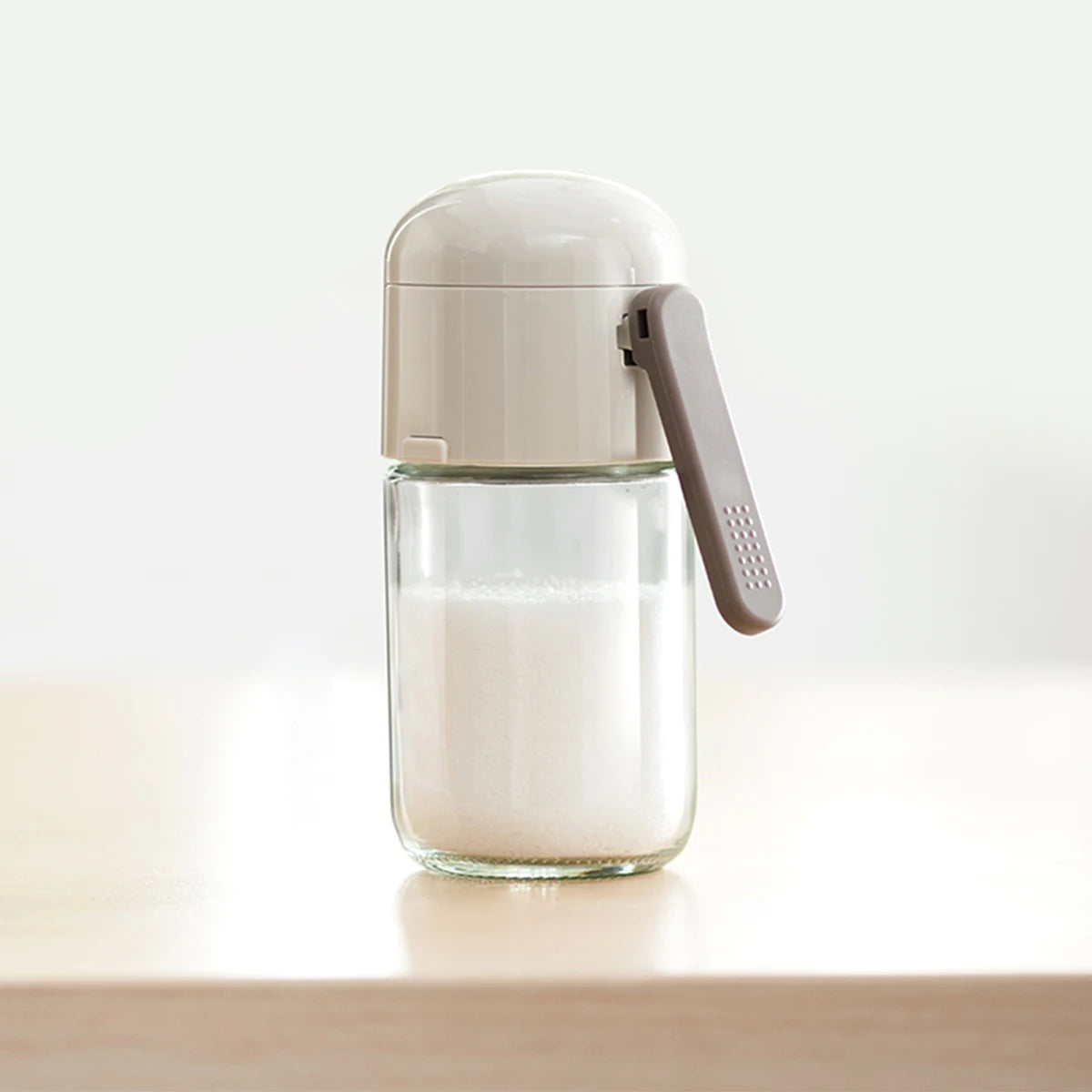 Quantitative Salt Shaker Dispenser